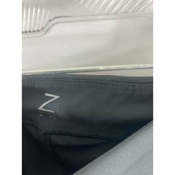 Zella Grey and Pink Athletic Leggings Size Medium - Picture 4 of 7